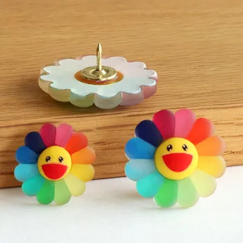 

3pcs Sun Flower Shape Push Pins Decorative Map Thumb Tacks Pin Rainbow Colored Thumbtacks Cork Board Wall Nail Office Home