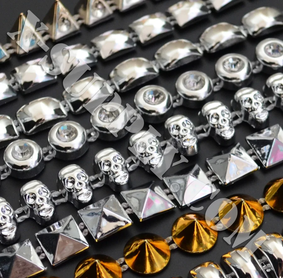 Plastic Stud Trimming (11)