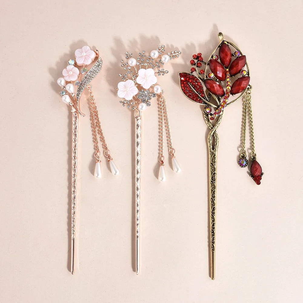

China Classical Style Flower Leaves Hairpins Crystal Rhinestone Tassel Hair Sticks Silver Hair Combs Wedding Hair Accessories