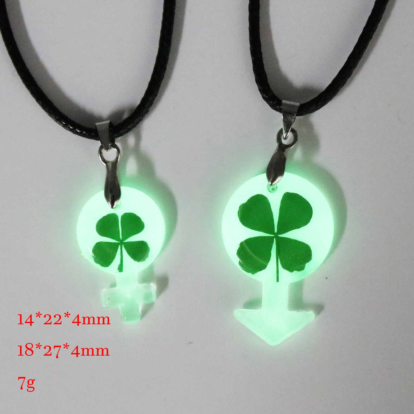 2019 latest luminous Four Leaf Clover  Wholesale necklace Star And  Love You The Back Crescent Moon Necklace