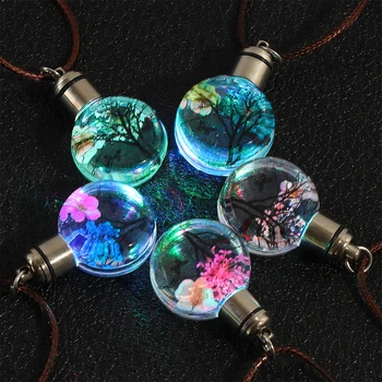 

1PC Trendy Dried Flowers Necklace LED Luminous Flower Pendant Necklace For Women Charm Crystal Glass Ball Party Wedding Jewelry