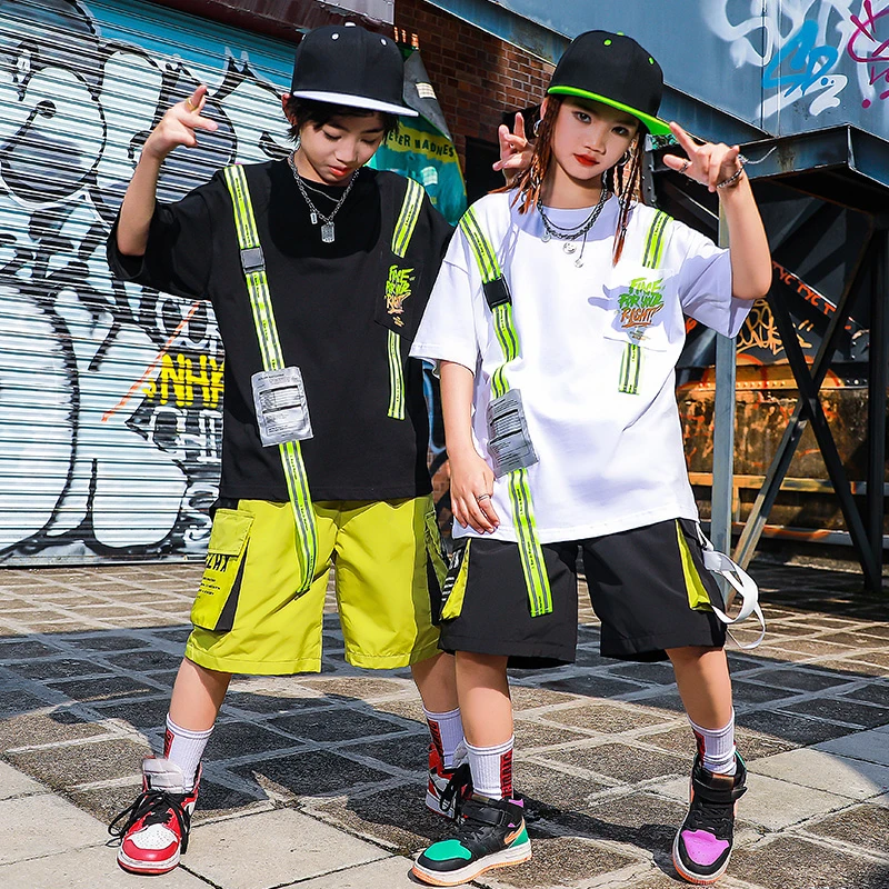 

Kids Performance Hip Hop Dancing Outfits Short Sleeves Tops Cargo Shorts Girls Boys Jazz Dance Costumes Street Dancewear SL5055