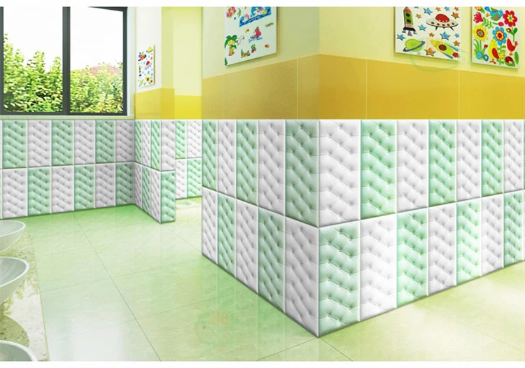 4699532588_299327111