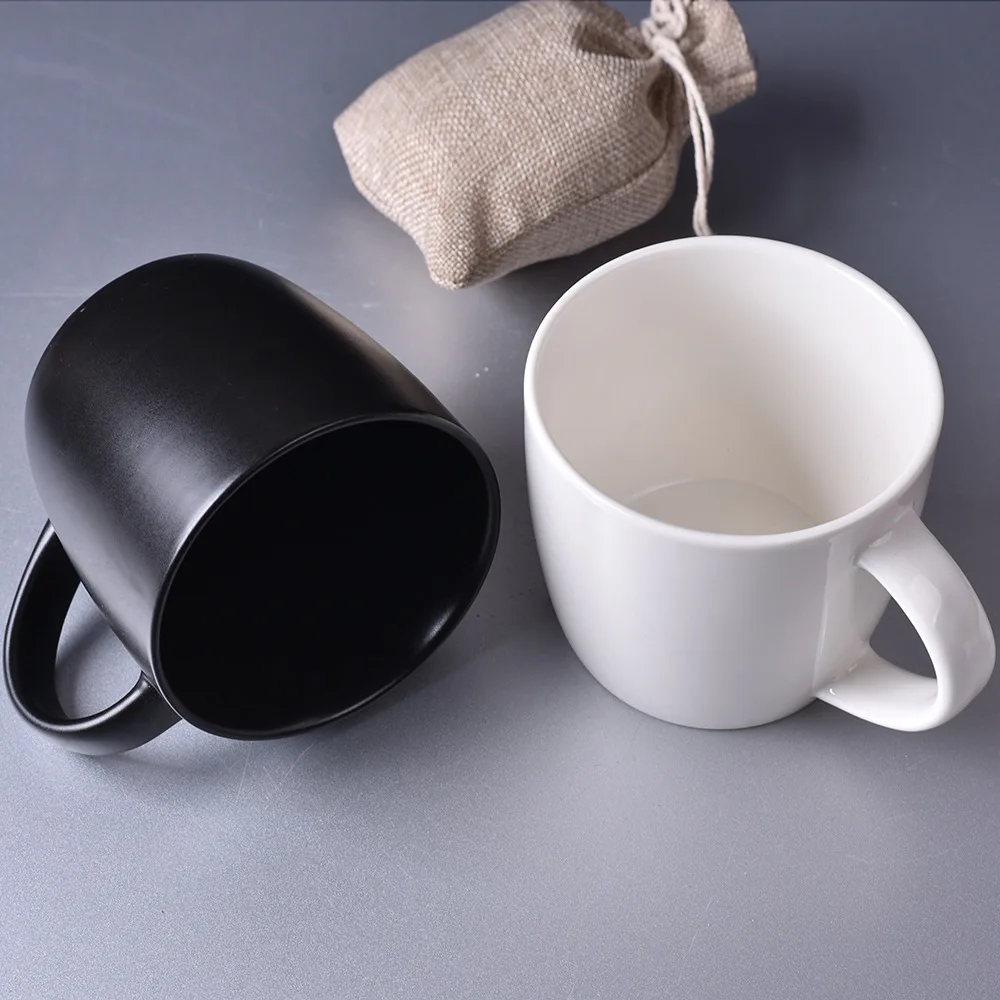 

Ceramic coffee cup European simple solid color breakfast mug