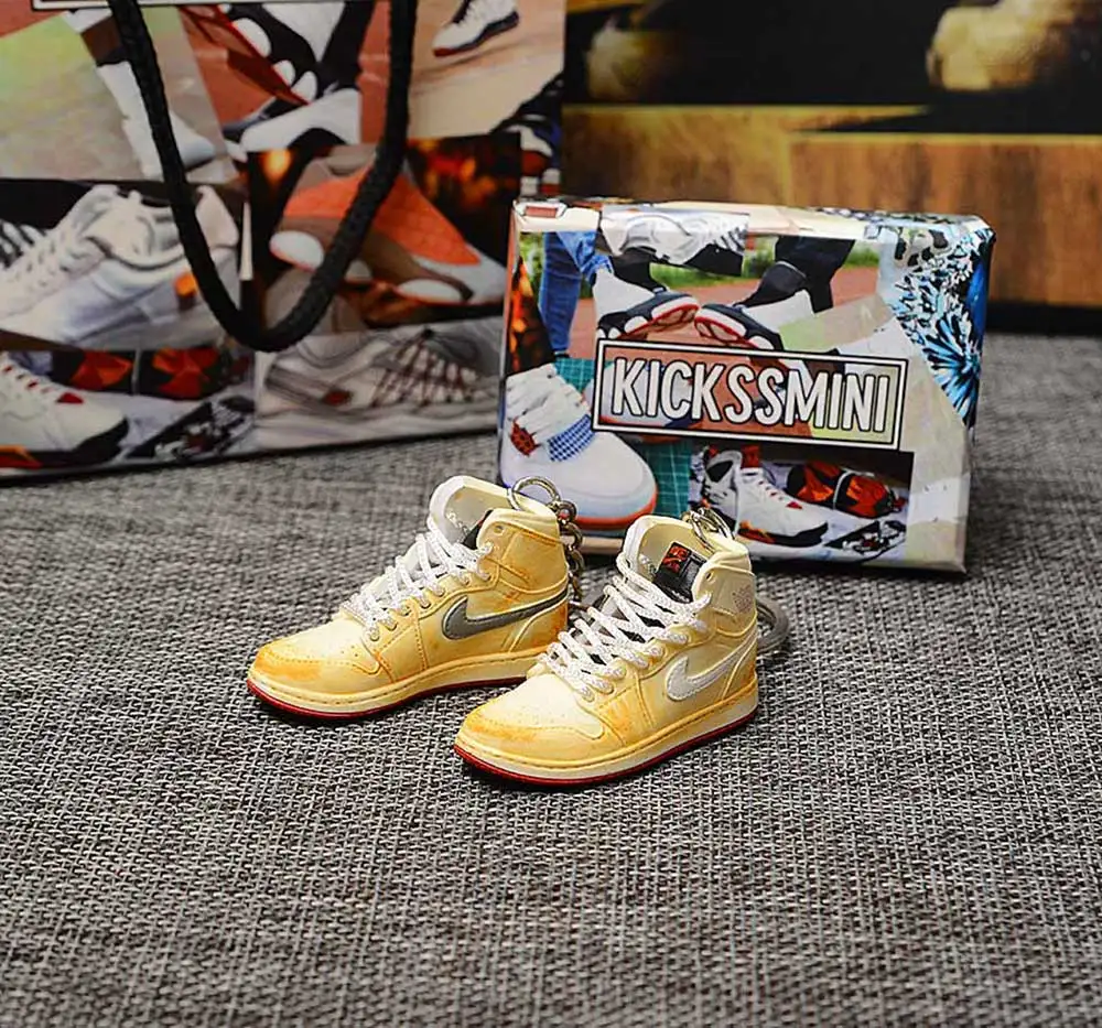 

Dropshipping Personality Generation AIR JORDAN 1 OFFWHITE PAINT TO HOME 3D Sneaker Model Bag Pendant Couple Keychain