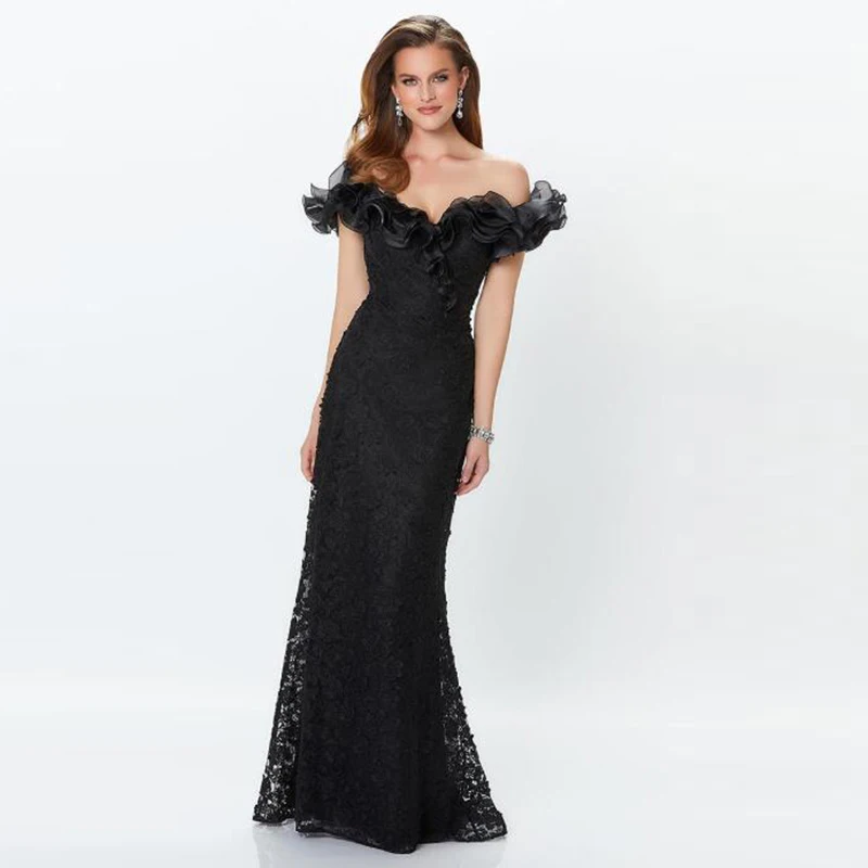 Latest Elegant Black Lace Off Shoulder Short Sleeves Mother of the Bride Dresses Tiered Ruffle Neckline Wedding Party Gowns 2020 | Свадьбы и