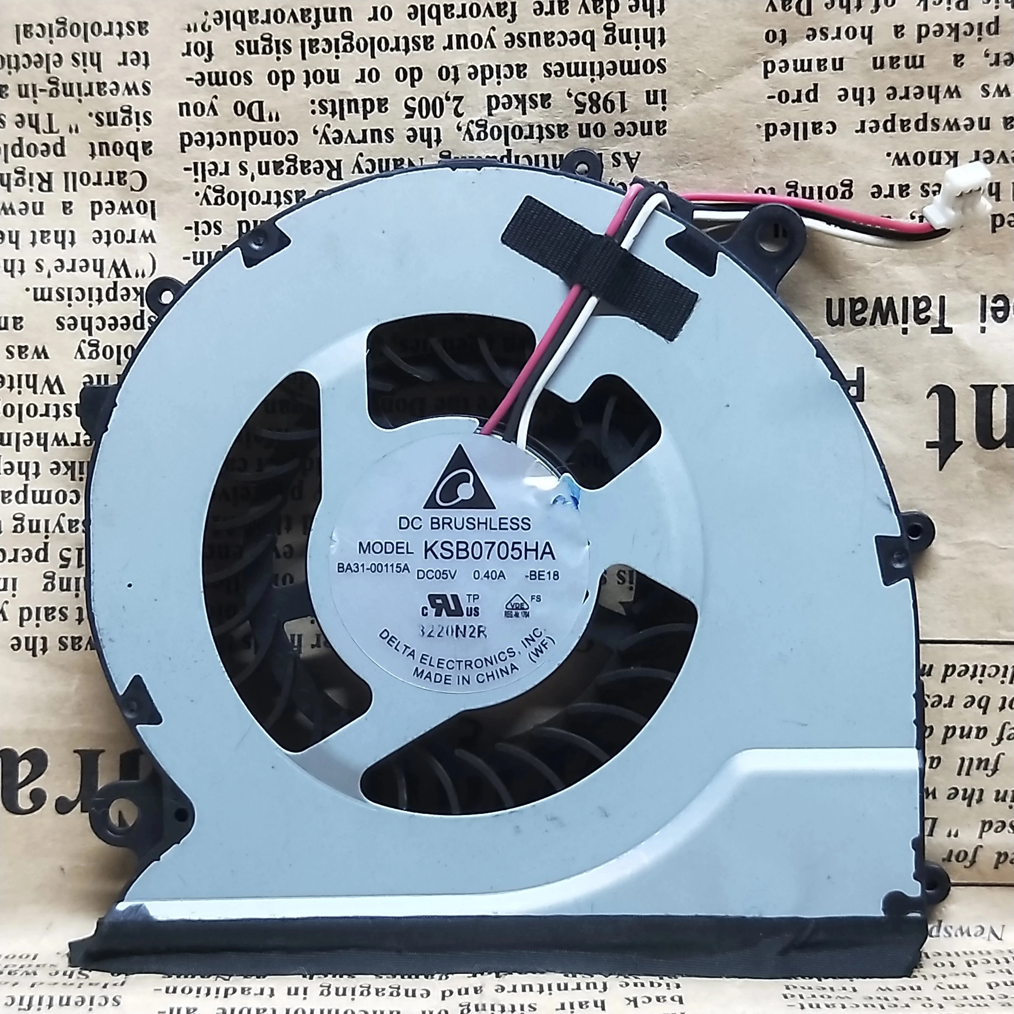 Кулер для ноутбука SAMSUNG NP370R4E NP370R5E NP450R4V NP450R5V NP510R5E NP470R5E NP450R5J NP450R4Q 370R4E KSB0705HA BE18 |
