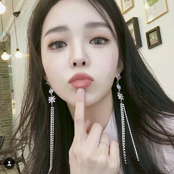 

New Temperament Luxury Shiny Square Rhinestone Long Tassel Drop Earrings For Women Statement Wedding Party Fashion Jewelry