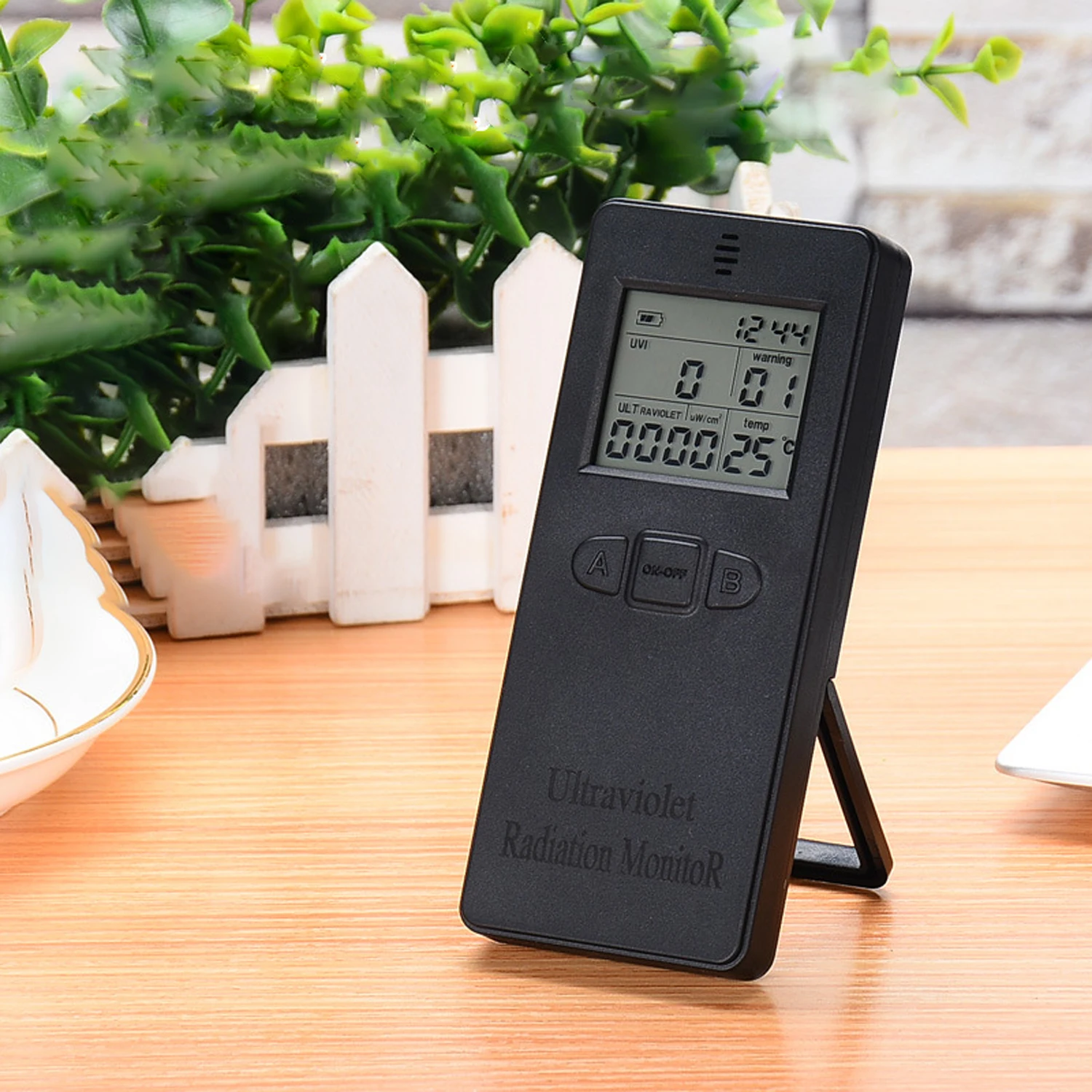 Digital Ultraviolet Radiation Detector UV UVI Meter Dosimeter Tester