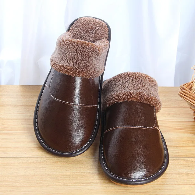 Зимние плюшевые домашние тапочки из натуральной кожи для мужчин; теплая Домашняя обувь для мужчин и женщин; большие размеры 46; удобные тапочки унисекс - Цвет: brown