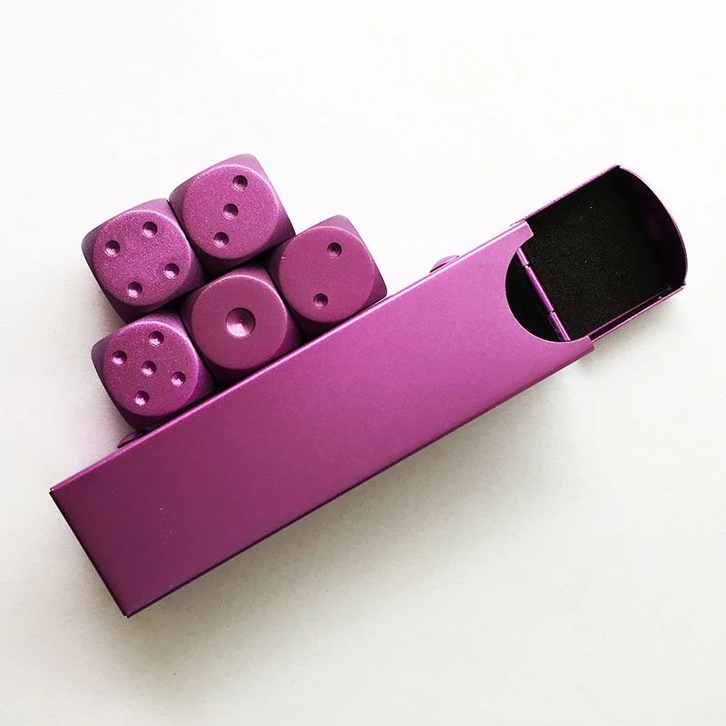 8765630930_748923805