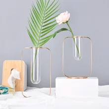 Недорогая Роскошная железная ваза из розового золота с геометрическим орнаментом, современный цветочный горшок для дома, свадебные украшения, аксессуары для растений