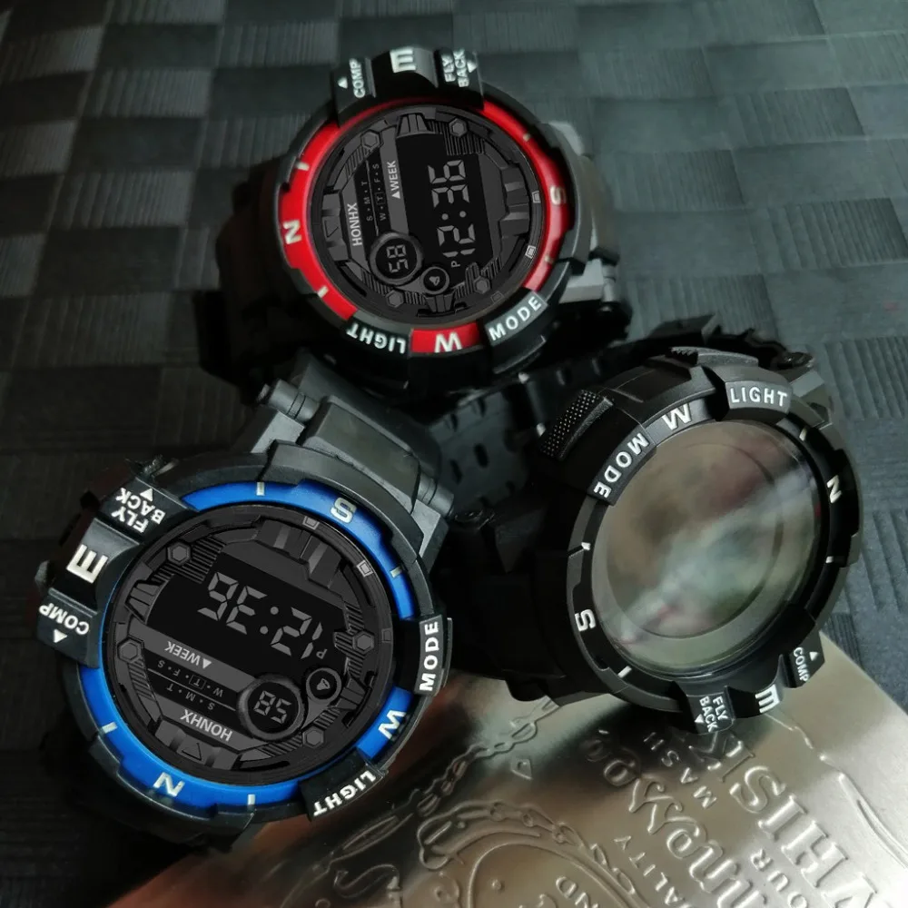 men watch (2)