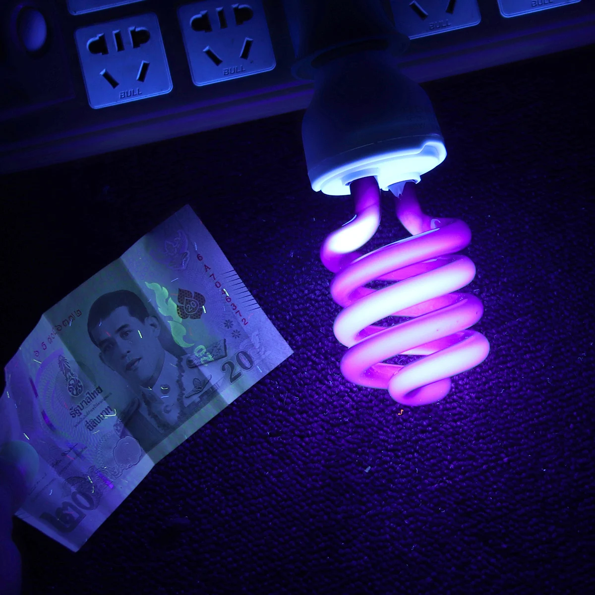 Blacklight UV Lamp 20W 30W 40W Ultraviolet Energy Saving UVA Bulbs