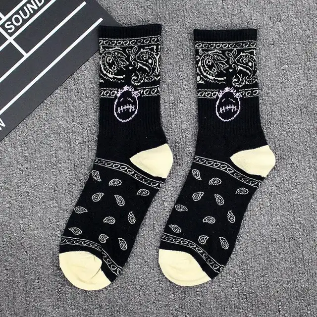 Street fashion creative Travis Scott socks interesting design pattern hip hop men socks happy novelty crew men socks 12