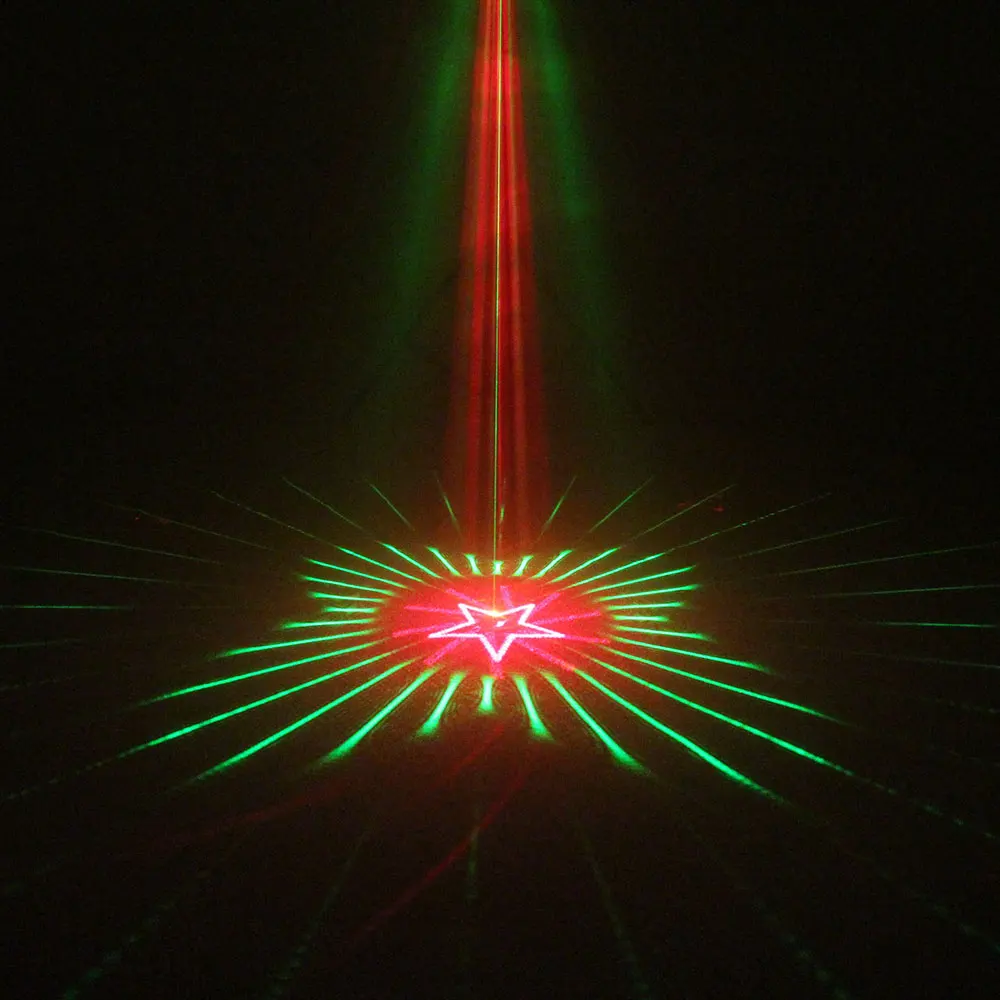 Outdoor Christmas Laser Projector New Year Decorations Lights 2021 Dynamic 32 Patterns with Remote Outdoor Christmas Laser Projector New Year Decorations Lights 2021 Dynamic 32 Patterns with Remote