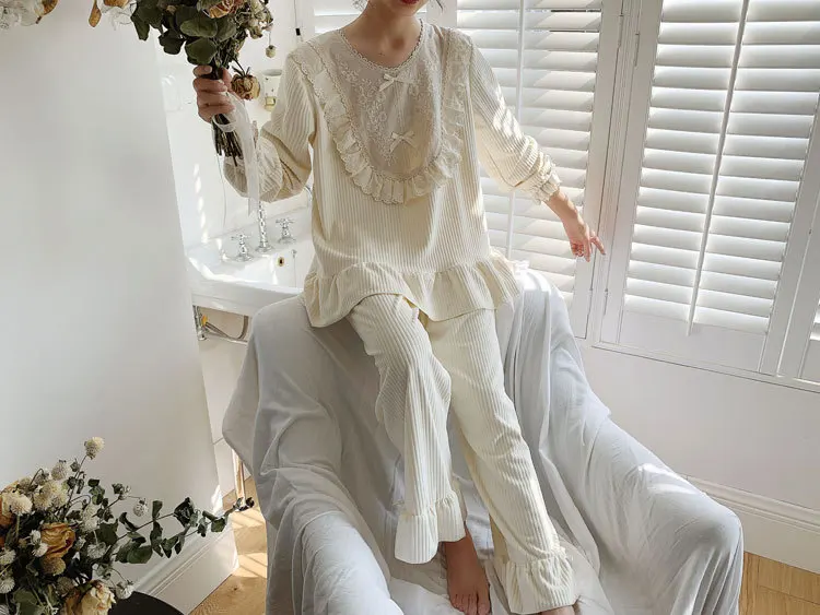 11866779607_1742594947