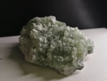 

143.0gNatural green fluorite white calcite mineral specimen