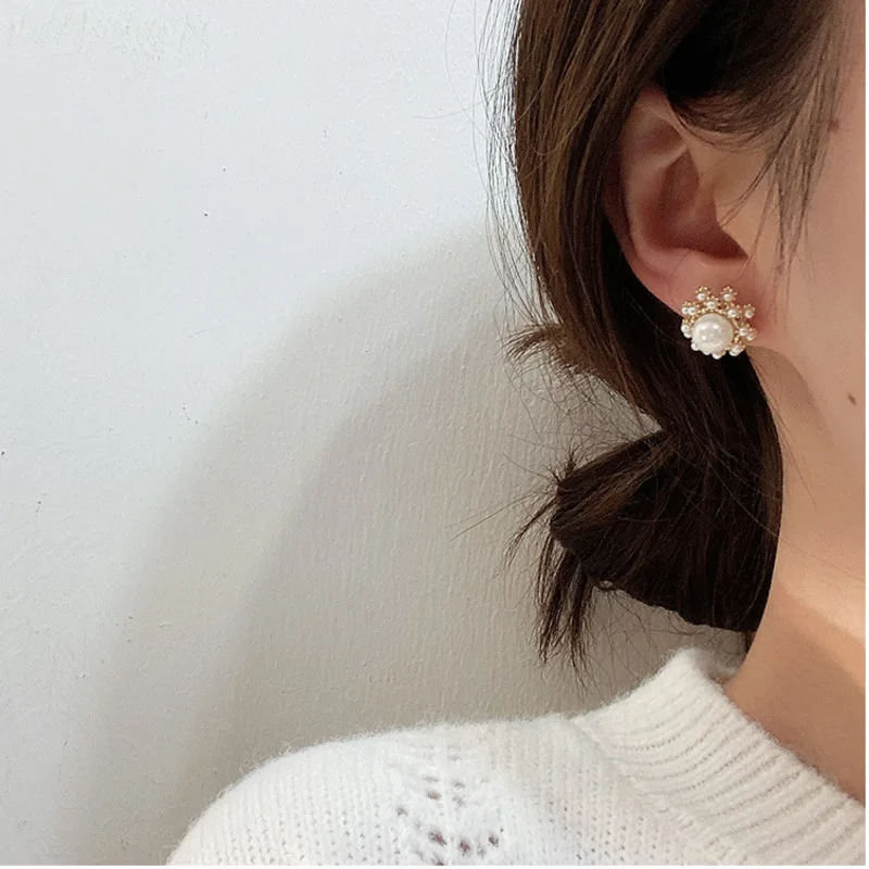 

925 Sterling Silver Pearl Earring Set Retro Pearl Flower Stud Earring Fashion Jewelry For Women Daily Shopping 2020 New Baroque