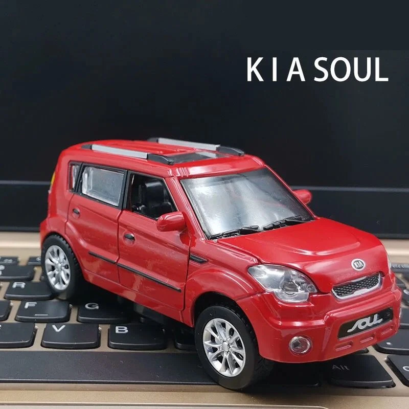 Модель автомобиля в масштабе 1:32 KIA SOUL из сплава литая металлическая Игрушечная