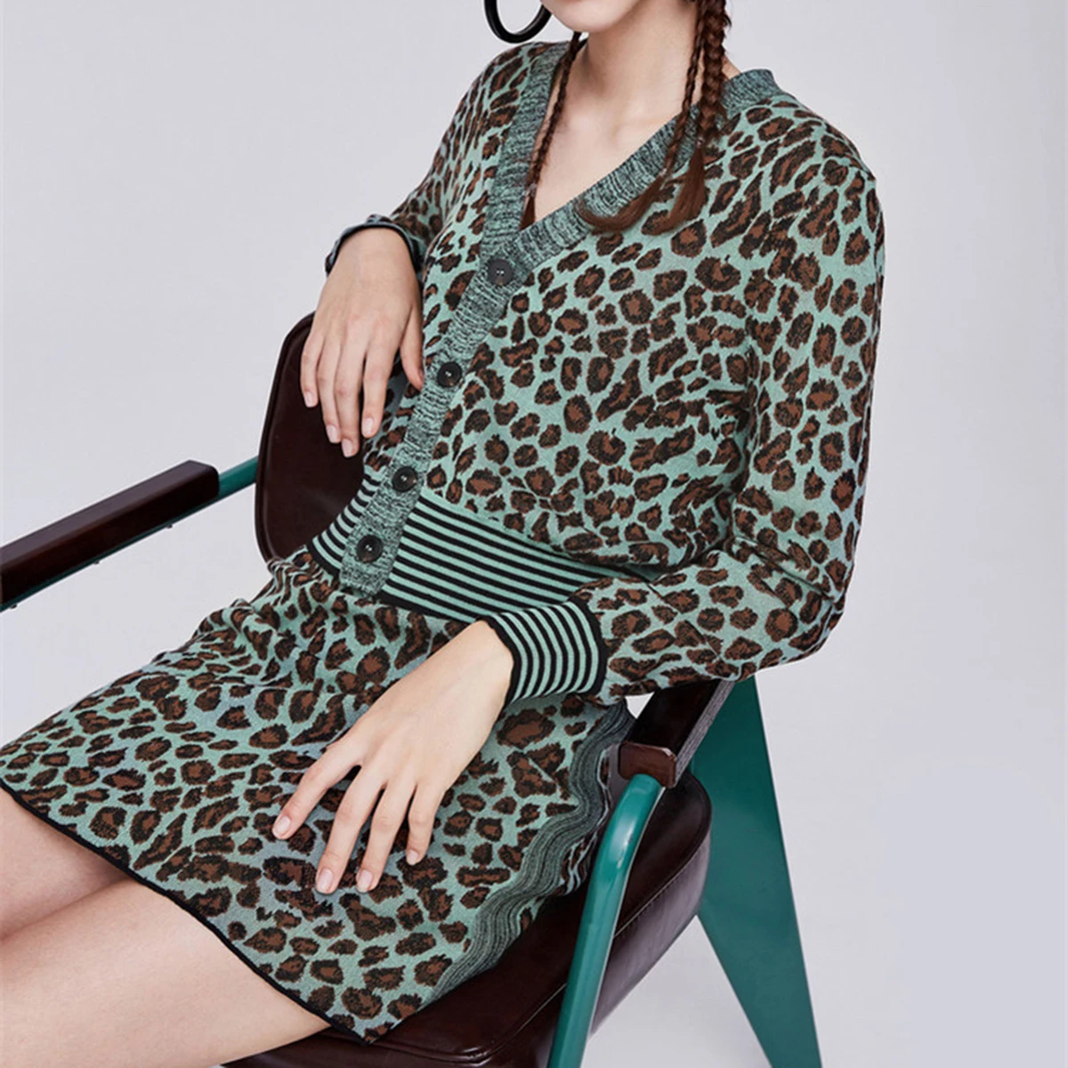 

Leopard Set V Neck Single Breast Long Sleeve Splice Knitted Sweater Top Mini A Skirt High Waist Set 2019 2 Piece Sets Women
