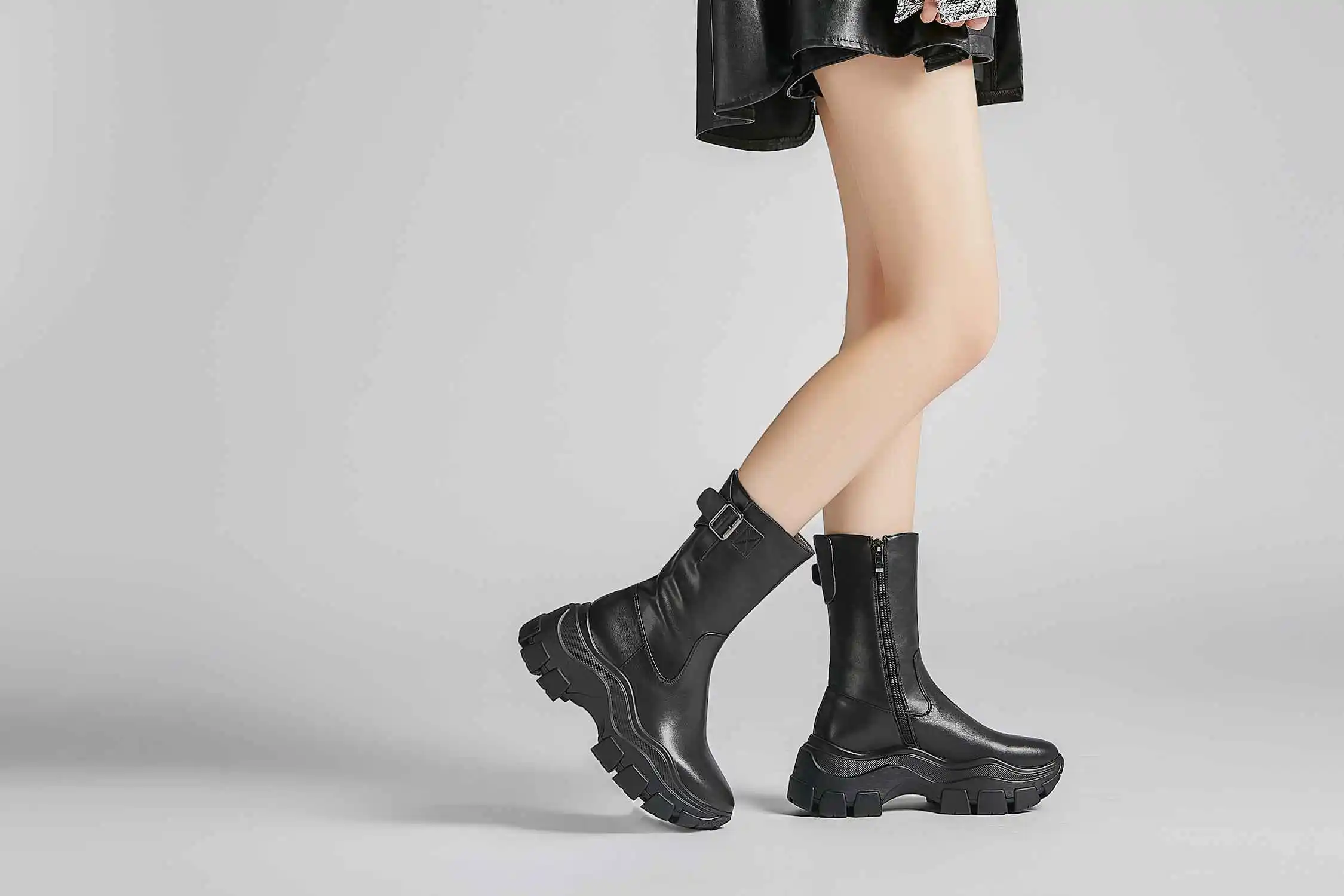 Botas mujer; обувь на высоком каблуке; женские мотоциклетные ботинки из коровьей кожи на толстой подошве; металлические застежки-пряжки сохраняющие тепло сапоги