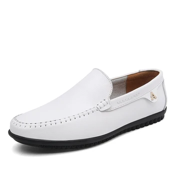 

European men's shoes 2020 spring new peas shoes men's leather soft bottom soft nubuck driving lazy casual shoes