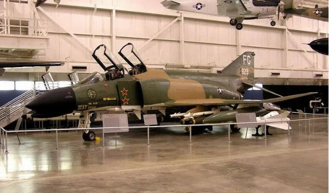 Militar модель самолета F4 Phantom самолет 1/100 литая под давлением масштабная модель современный военный боевой самолет Avion игрушки для детей