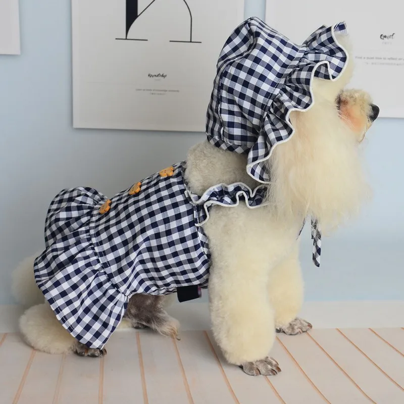 CuteDogDresswithHatSummerCatDogDressesPlaidSkirtOutdoor