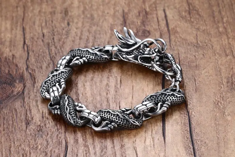 Retro dragon body titanium steel hand men's European and American personality punk fashion jewelry accessories wild gift bracele