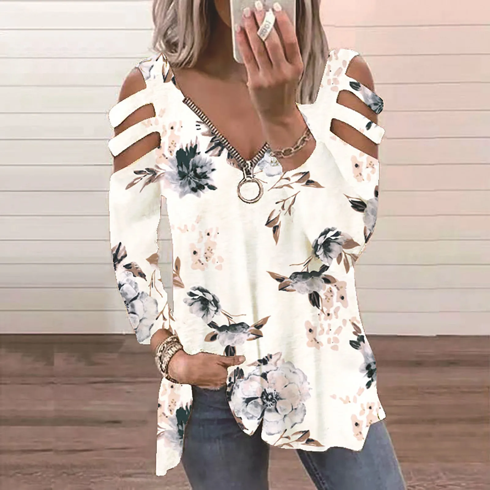 2021 Fashion Women's Hollow Out Retro Print V-Neck T-Shirt Long Sleeve Casual Tops Female T-shirt Women's Clothing Streetwear 1
