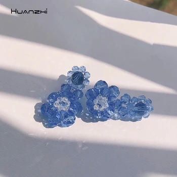 

HUANZHI 2020 New Korea S925 Transparent Crystal Stereoscopic Flowers Stud Earrings Geometric for Woman Girls Party Jewelry