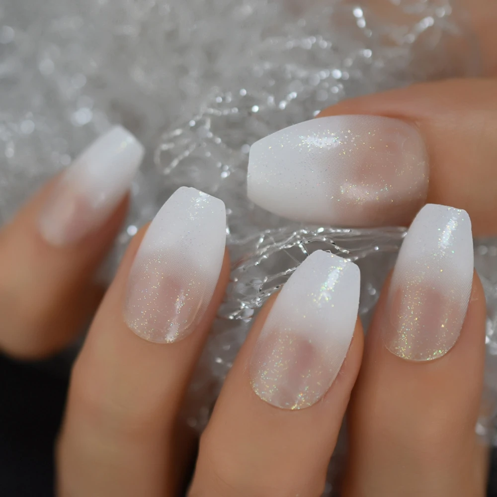 White tip nails | White tip nails, French manicure nails, French tip  acrylic nails