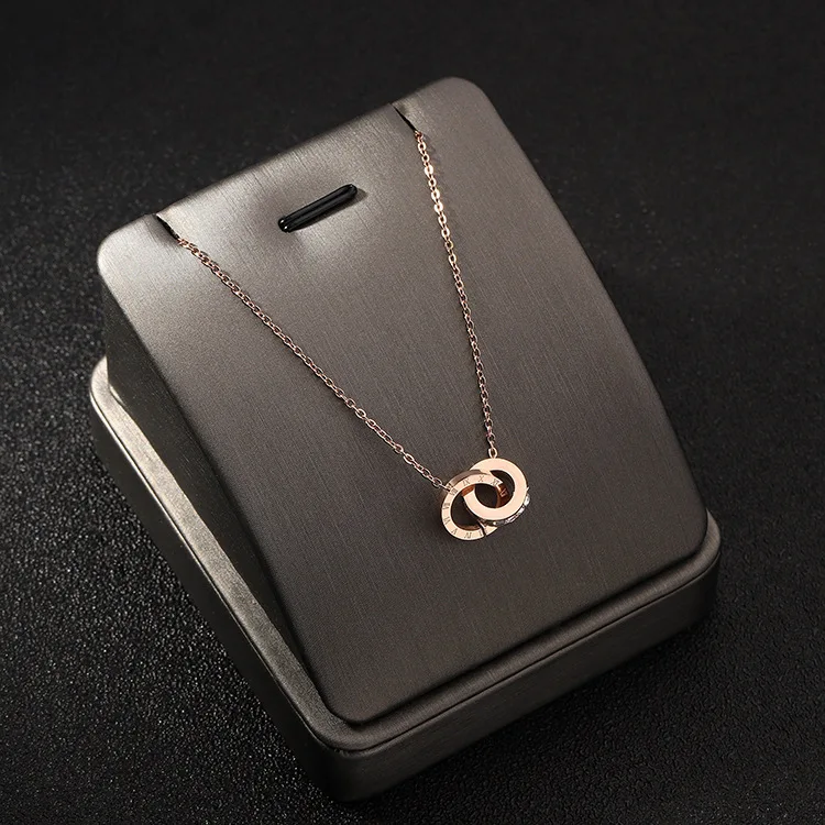 

2019 New Simple Fashion jewelry explosion bracelet female crystal from Bulgaria titanium steel rose gold Roman alphabet