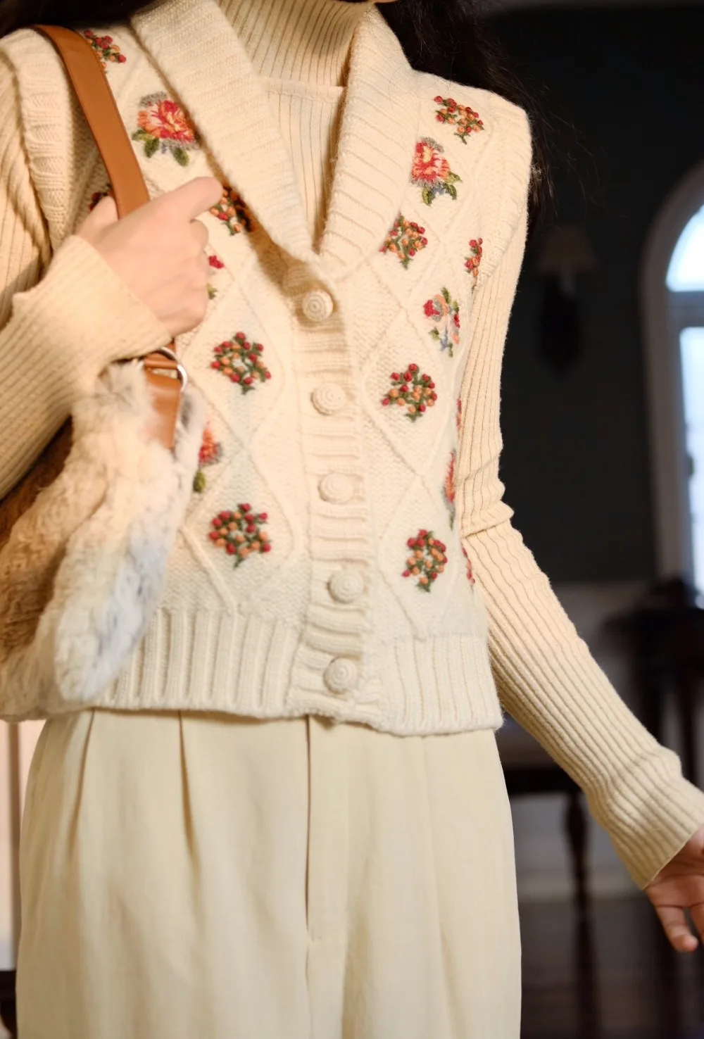 Линетт китайский осень зима дизайн для женщин Мори девушки Винтаж цветок вышивка свитер жилет без рукавов кардиганы