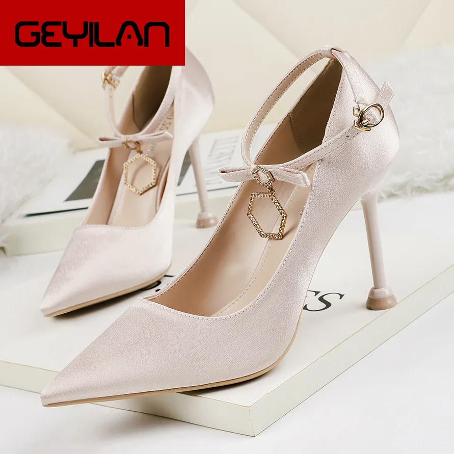 

2020 New Spring Women Ankle Strap Pumps High Thin Heels Pointed Toe Shallow Solid Crystal Buckle Sexy Ladies Women Shoes