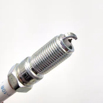 

4pcs/lot 12620540 41-108 Spark Plugs For Buick LaCrosse Regal Cadillac Seville Chevrolet Captiva Sport Equinox Pontiac Solstice