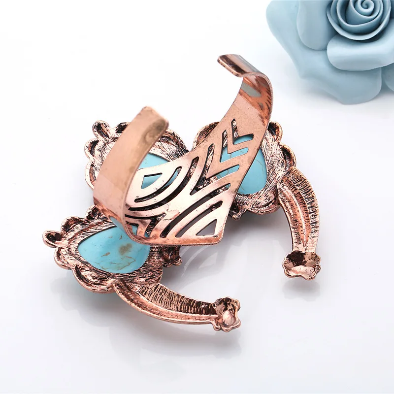 4649788039_365278300