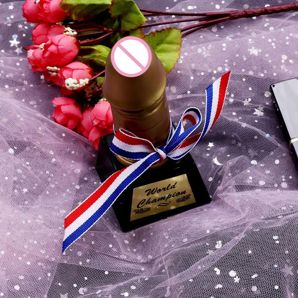 Creative Novelty Golden Hen Stag Party Trophy Funny Prop Accessories Toys for Bachelor Party