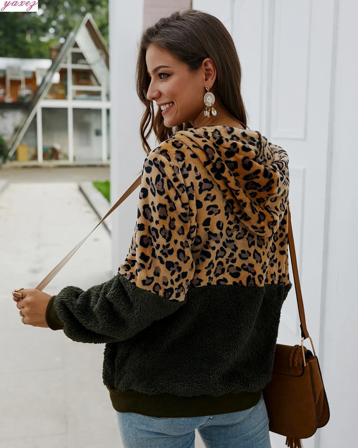 New Winter Fashion Leopard Patchwork Women's Jackets Faux Fur Plush Flocking Keep Warm Hoodies Zipper Ladies Coat