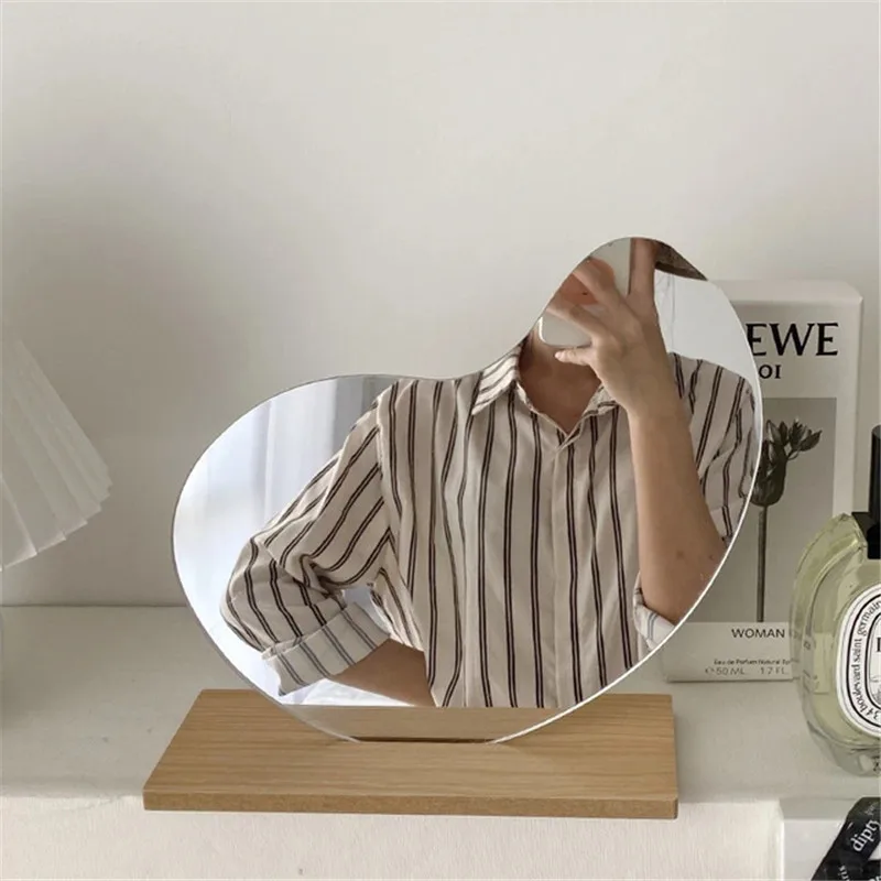 21937327912_443645595.640x640
