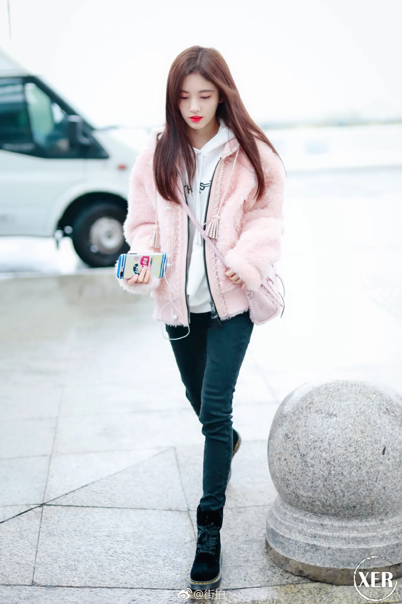 Ju Jingyi, милое розовое короткое пальто из овечьей шерсти, куртка с капюшоном, звездный стиль, женские зимние плотные флисовые Топы с капюшоном, шерстяная одежда для девочек