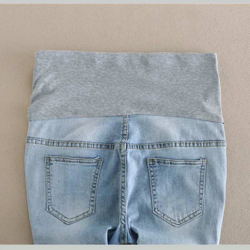 Новые летние голубые рваные джинсы для беременных; Одежда для беременных; Для женщин с вышитыми цветами; джинсовые рваные узкие Беременность брюки