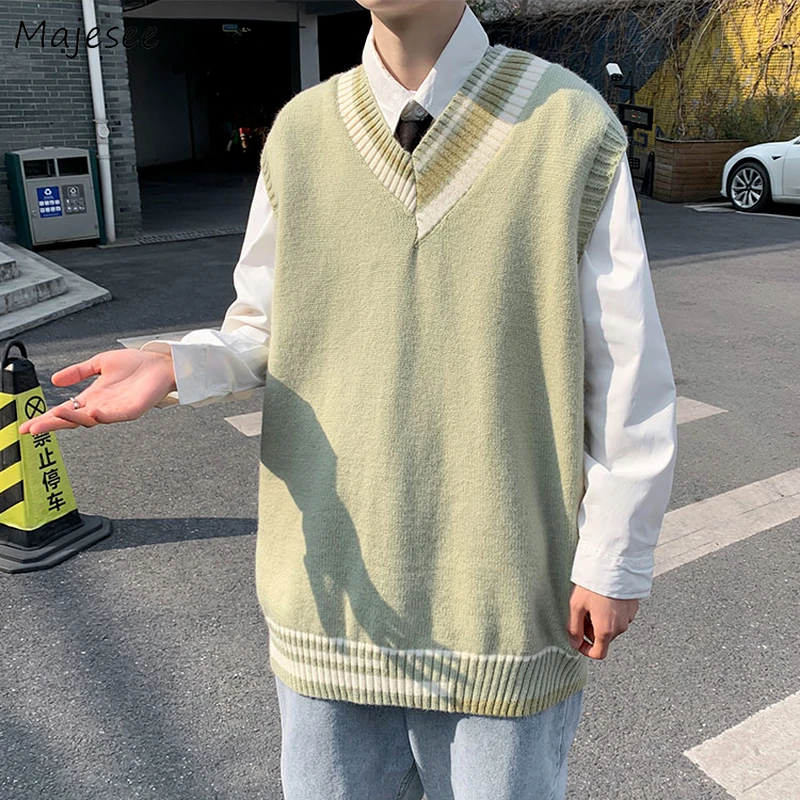 sleeveless knitwear vest