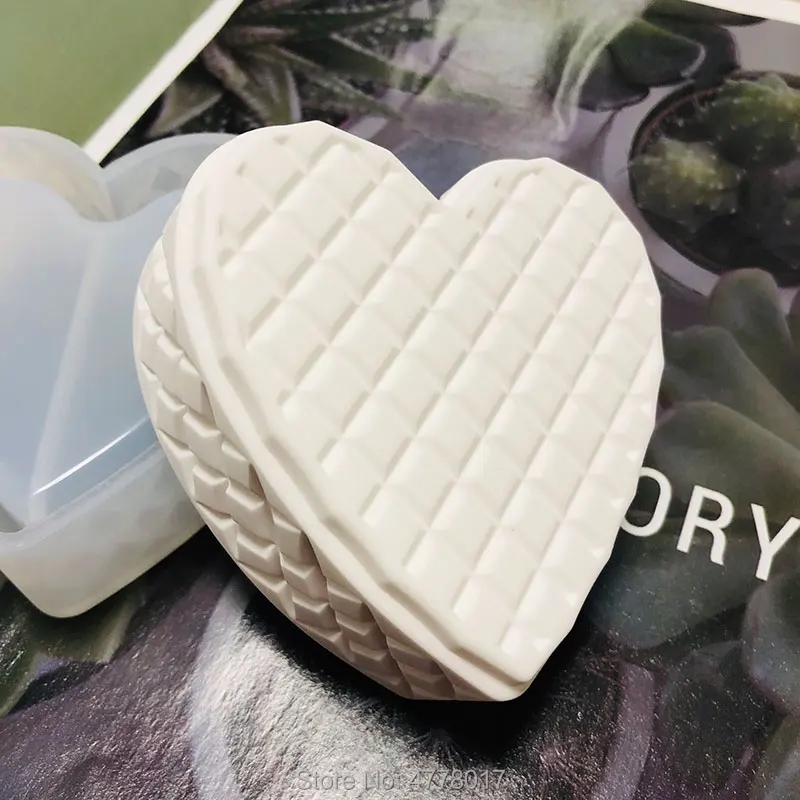 

2pcs/Set Silicone mold for Gypsum Creative Concrete Diamond Heart Designer Jewelry Storage Box Candlestick Plaster Clay mold diy