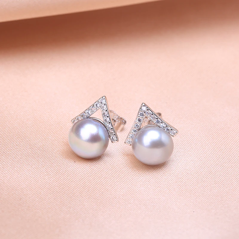 Серьги гвоздики с натуральным пресноводным жемчугом и цирконом|Серьги-гвоздики|