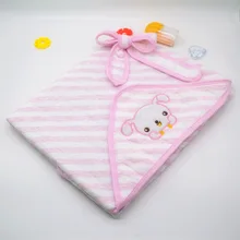 Новорожденных детской Одеяло Цветной хлопка для малышей обертывающее одеяло Чистый хлопок Мягкий комбинезон с капюшоном и мультяшным героем вышивка на раннюю осень-толщиной мА