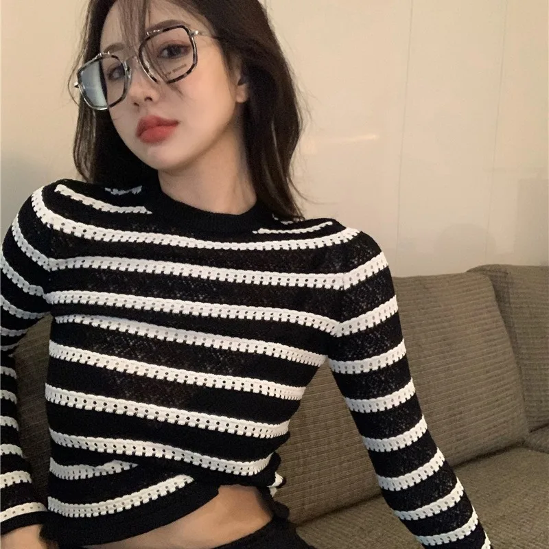 

Photo Shoot Pullover Slim Fit Stripes Sweater Female INS Slimming Versatile Fashion Short Long-sleeved Upper Garment Sweater X16