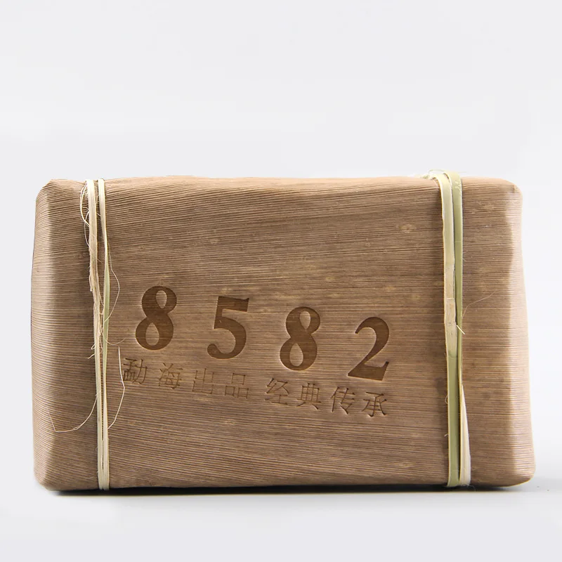 2012 Yunnan Menghai старое дерево Shen Pu erh классический 8582 сырой чай пуэр Кирпич 250