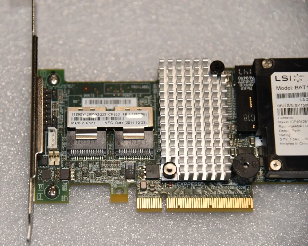 LSI MegaRAID SAS 9260-8i LSI00198 8 Port 512MB Cache SFF8087 6Gb RAID0.1.5  PCI-E 2.0 X8 Controller Card